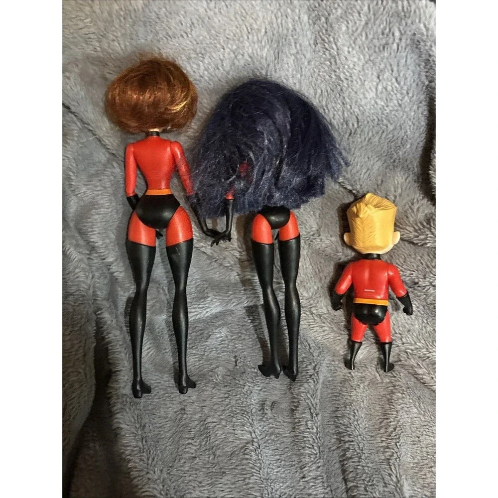 2018 Incredibles Lot of 3 Mrs Incredible Elastigirl Violet Dash Dolls Figures